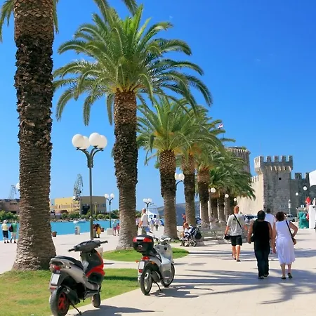 Apartment In Okrug Gornji With Sea View, Balcony, Air Conditioning, Wifi 5059-5 *