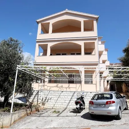 In Okrug Gornji With Sea View, Balcony, Air Conditioning, Wifi 5059-5 Apartment