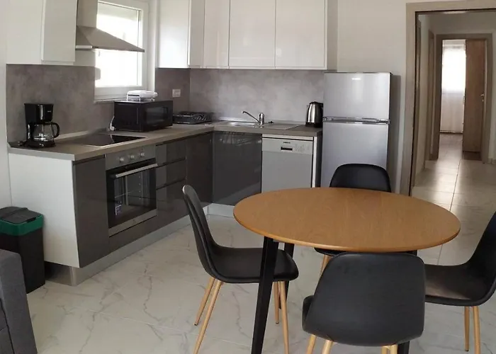 In Okrug Gornji With Sea View, Balcony, Air Conditioning, Wifi 5059-5 * Trogir