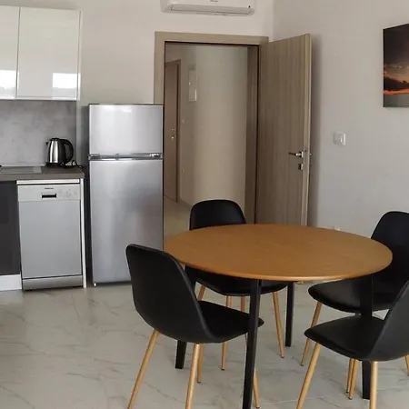 In Okrug Gornji With Sea View, Balcony, Air Conditioning, Wifi 5059-5 * 特罗吉尔