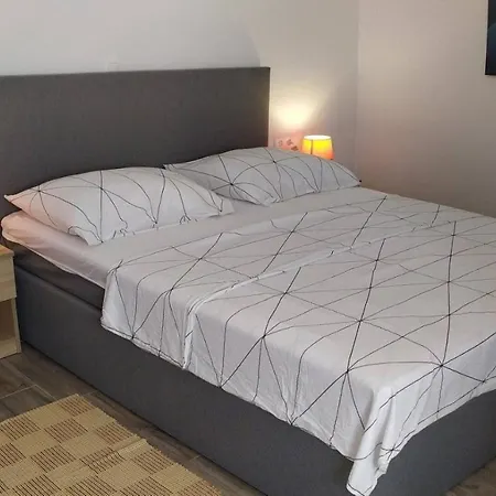 In Okrug Gornji With Sea View, Balcony, Air Conditioning, Wifi 5059-5 特罗吉尔