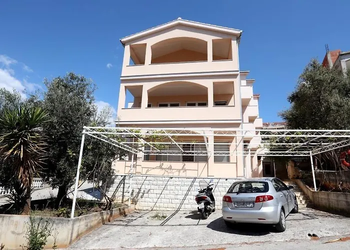 In Okrug Gornji With Sea View, Balcony, Air Conditioning, Wifi 5059-5 公寓